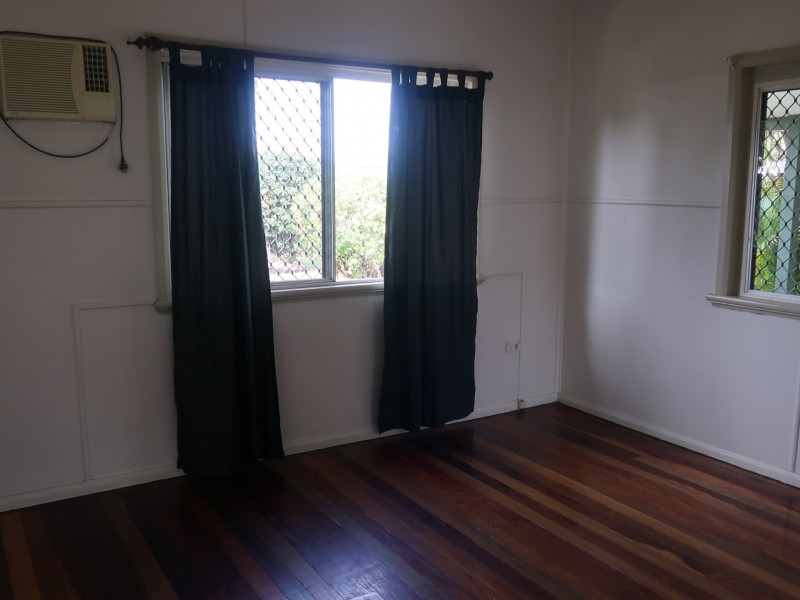 56 Tills Street, Westcourt QLD 4870