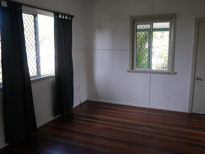 56 Tills Street, Westcourt QLD 4870