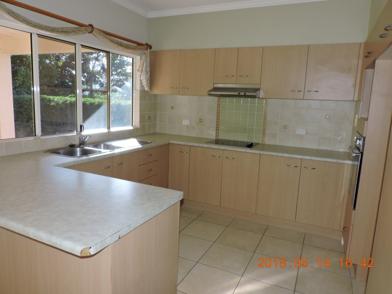 3 Playford Close, Brinsmead QLD 4870