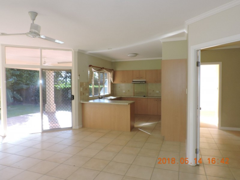 3 Playford Close, Brinsmead QLD 4870