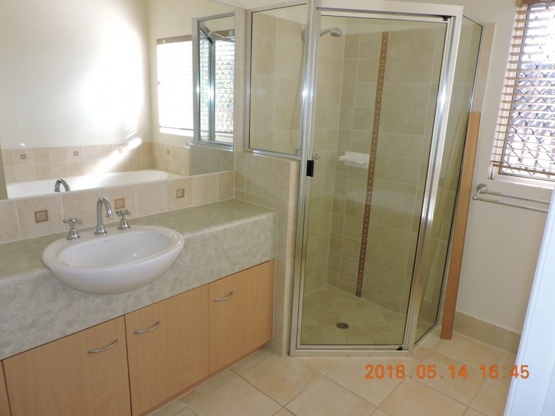 3 Playford Close, Brinsmead QLD 4870