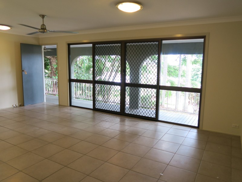 27 Behan Street, Stratford QLD 4870