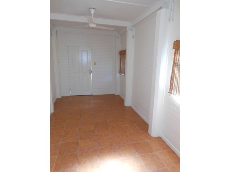 4/5 Mitchell Street, Machans Beach QLD 4878