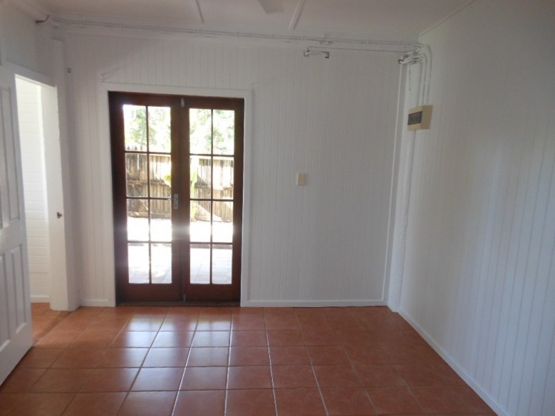 4/5 Mitchell Street, Machans Beach QLD 4878
