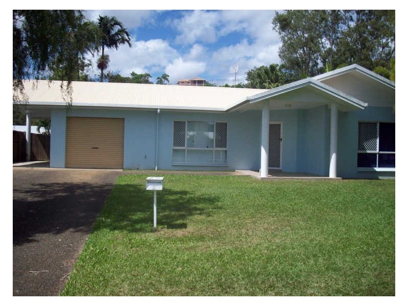 2 Kirraly Close, Mooroobool QLD 4870