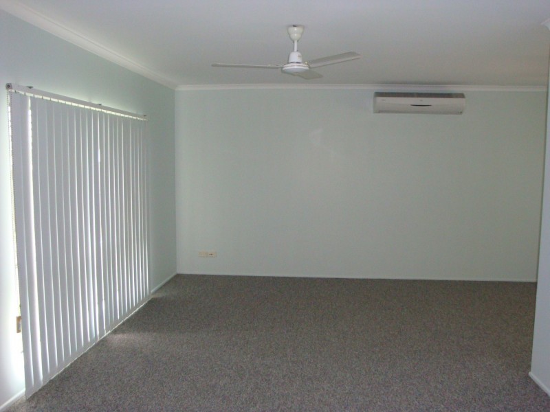 2 Kirraly Close, Mooroobool QLD 4870