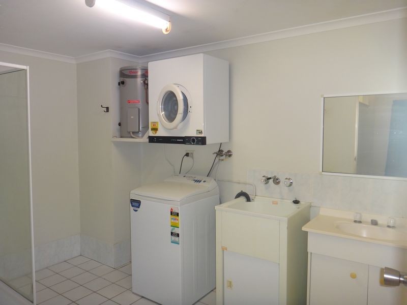 19/4 Hollett Close, Manunda QLD 4870