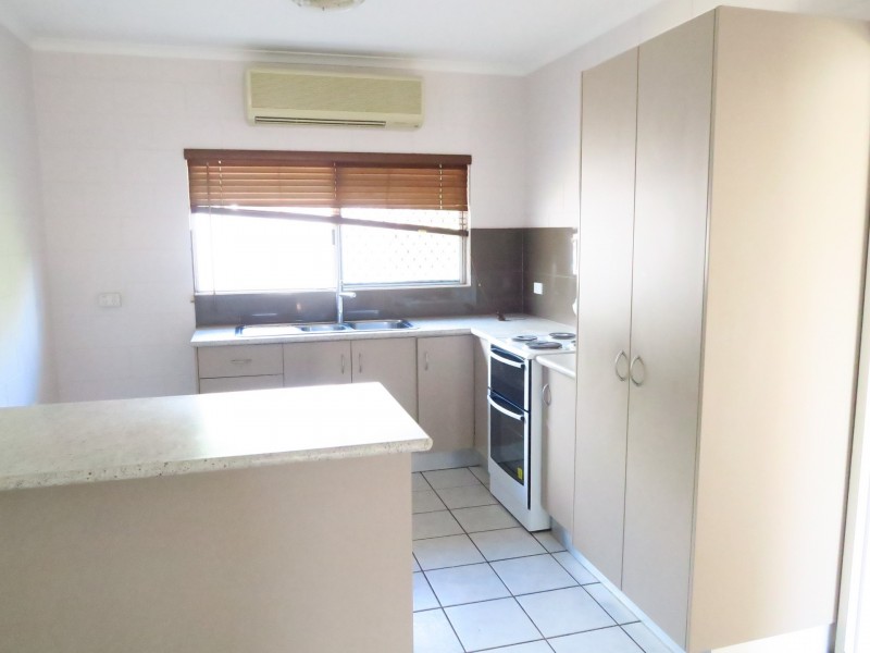 2/4 Ireland Crescent, Whitfield QLD 4870