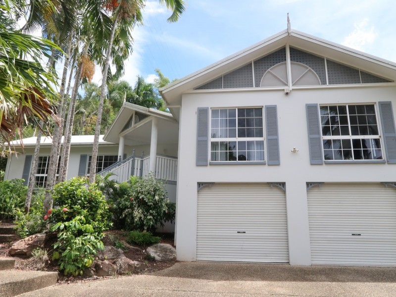 11 Cicero Close, Mooroobool QLD 4870