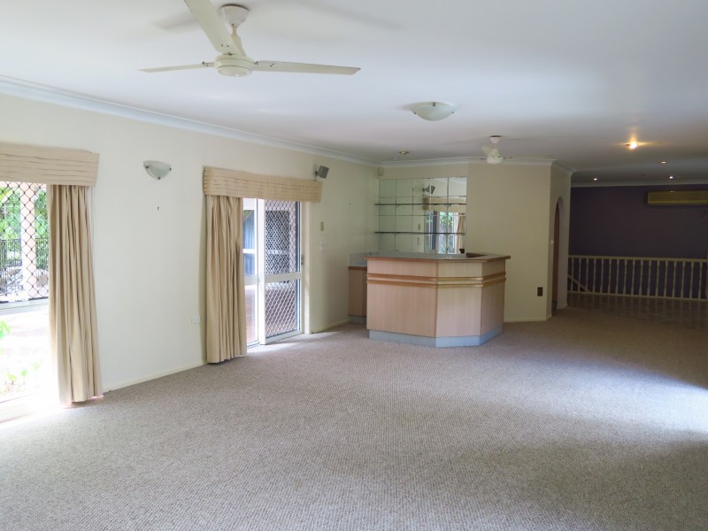 11 Cicero Close, Mooroobool QLD 4870