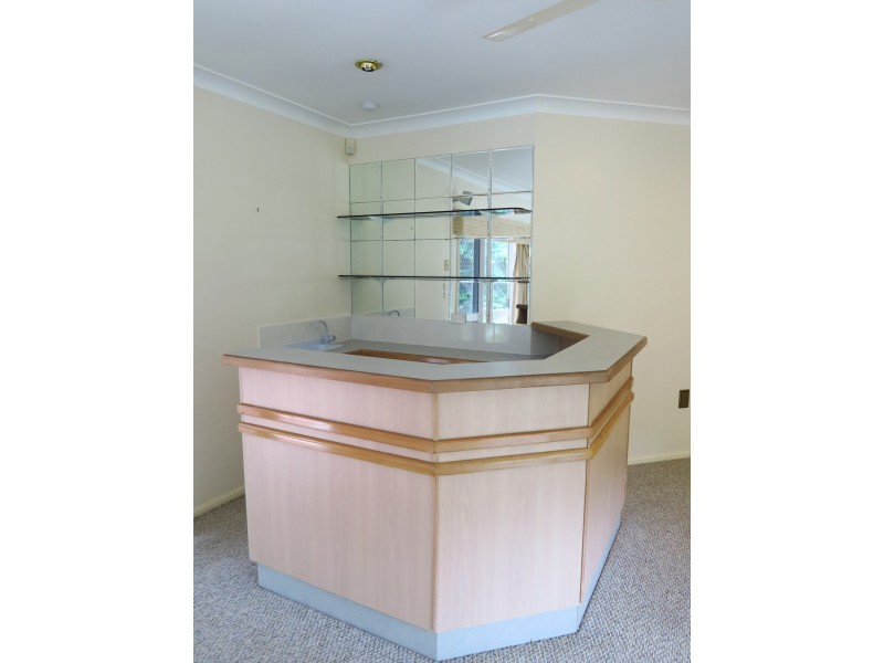 11 Cicero Close, Mooroobool QLD 4870