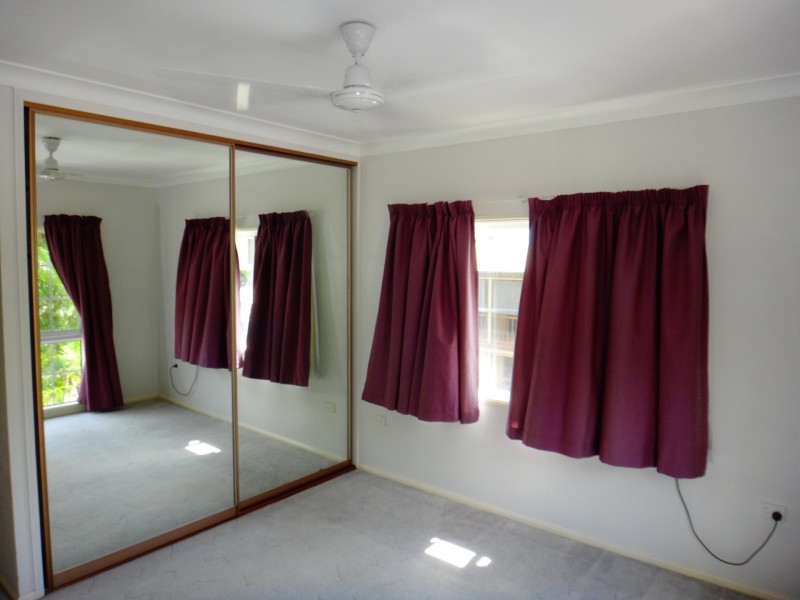 11 Cicero Close, Mooroobool QLD 4870