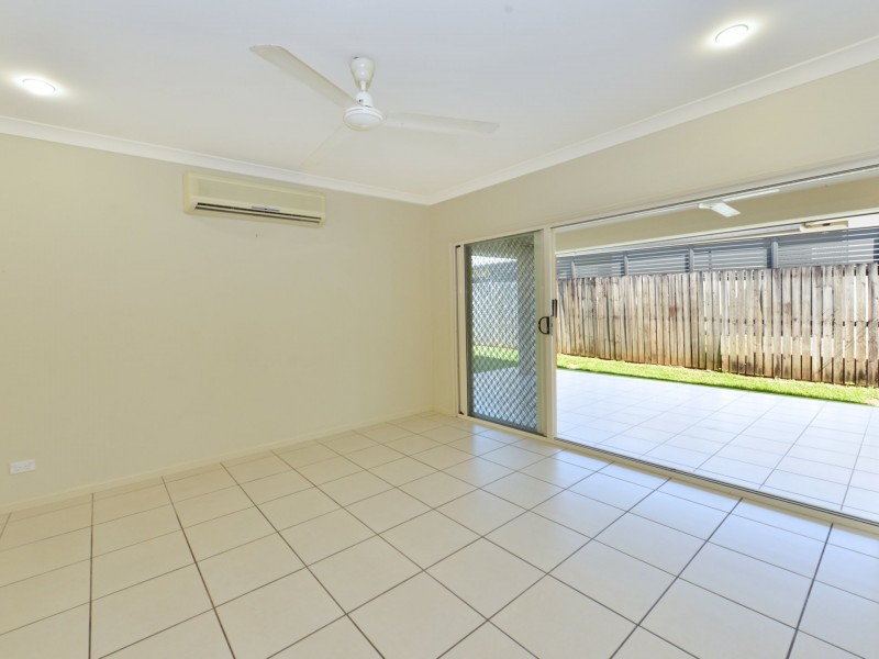 32 Norfolk Circuit, Redlynch QLD 4870