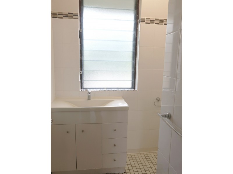 3/1 Pioneer Street, Manoora QLD 4870