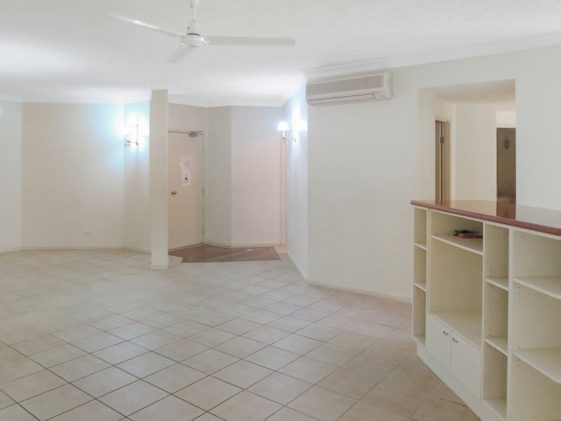 310/2 Greenslopes Street, Cairns North QLD 4870