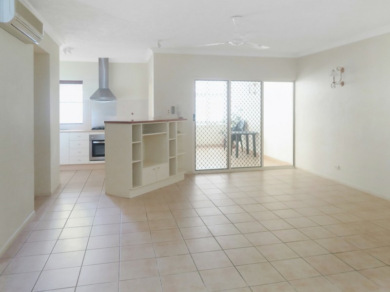 310/2 Greenslopes Street, Cairns North QLD 4870