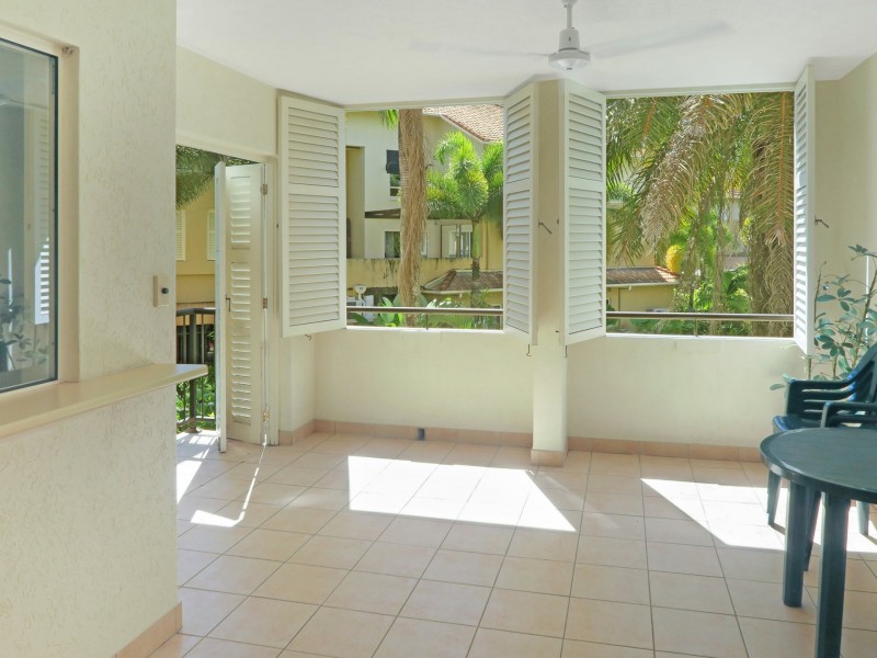 310/2 Greenslopes Street, Cairns North QLD 4870