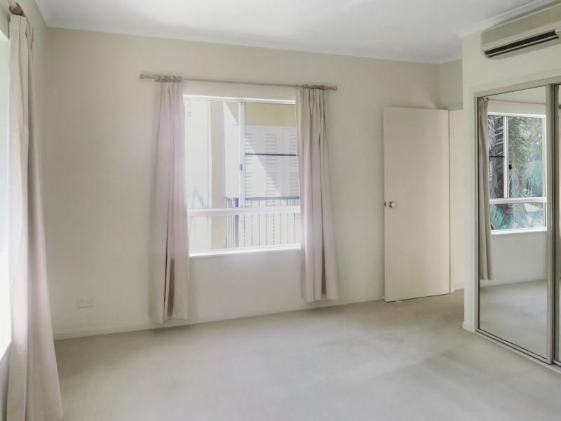 310/2 Greenslopes Street, Cairns North QLD 4870