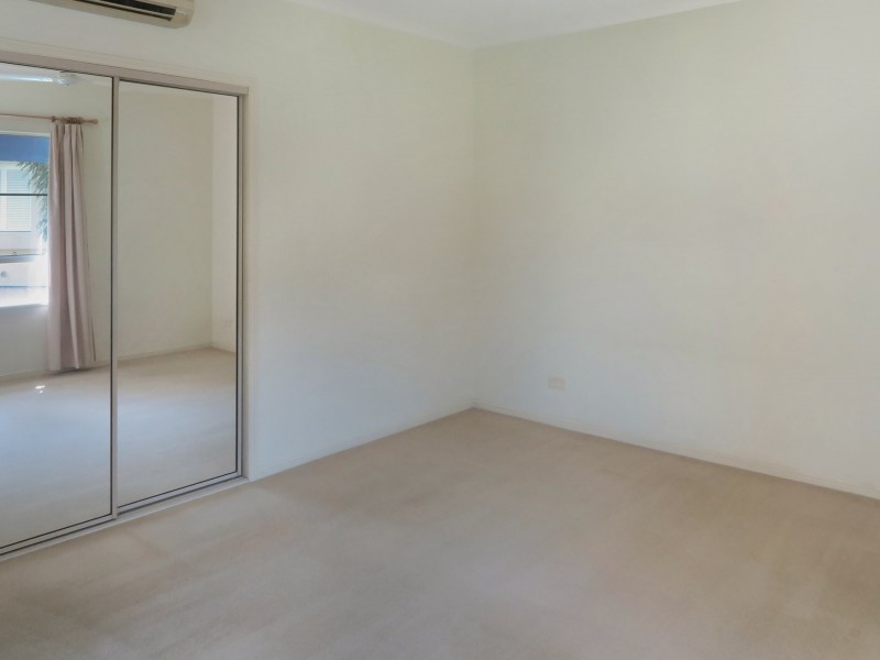 310/2 Greenslopes Street, Cairns North QLD 4870