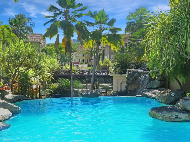 310/2 Greenslopes Street, Cairns North QLD 4870