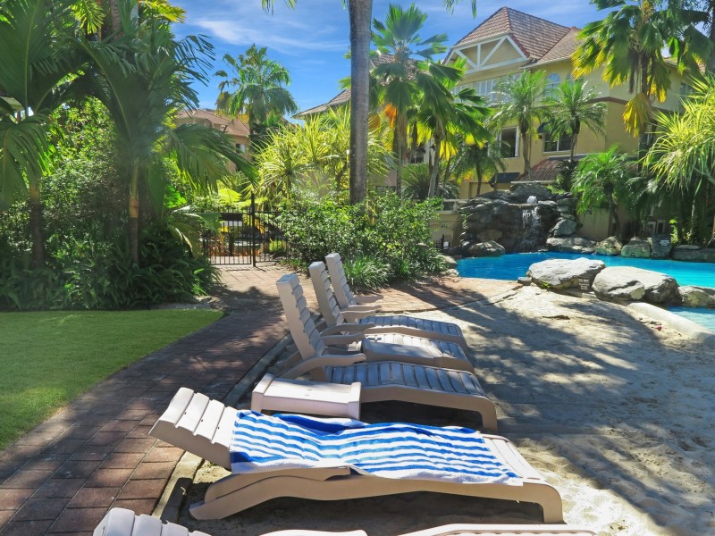 310/2 Greenslopes Street, Cairns North QLD 4870