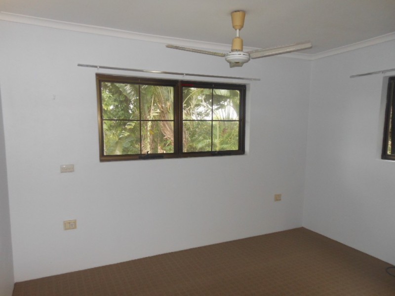 2/22 Collins Avenue, Edge Hill QLD 4870