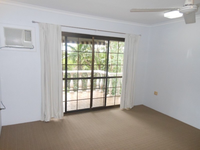 2/22 Collins Avenue, Edge Hill QLD 4870