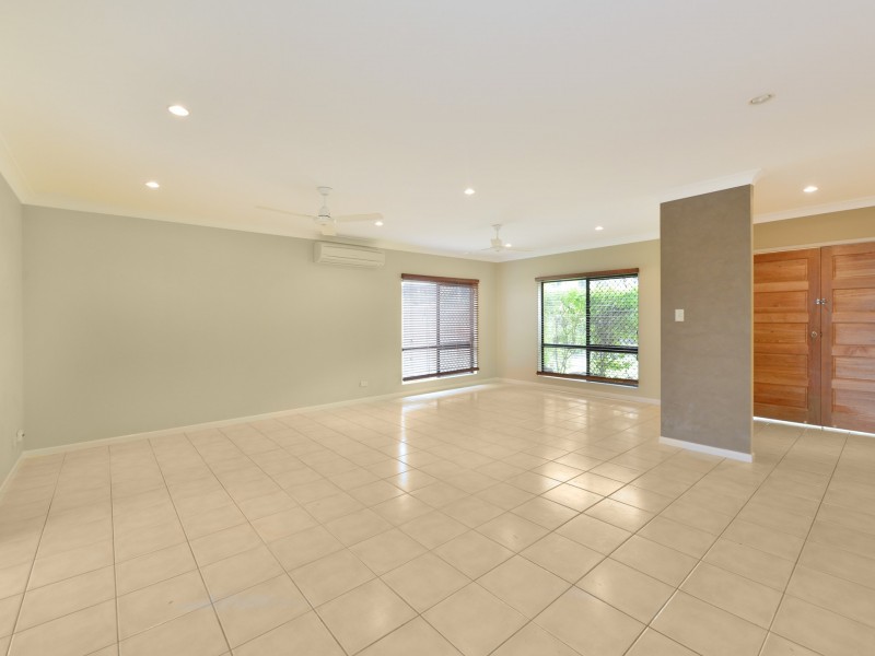 19 Findlay Street, Brinsmead QLD 4870