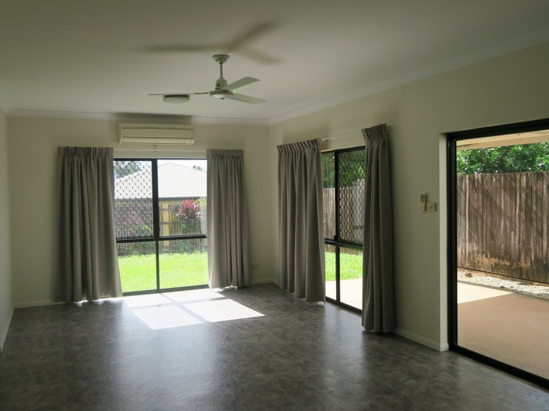 6 Brian Street, Brinsmead QLD 4870