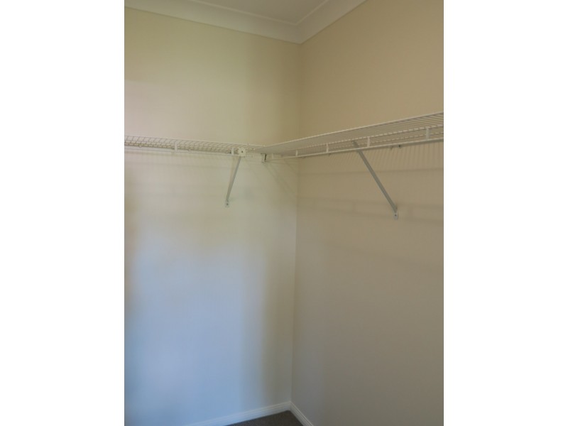 6 Brian Street, Brinsmead QLD 4870