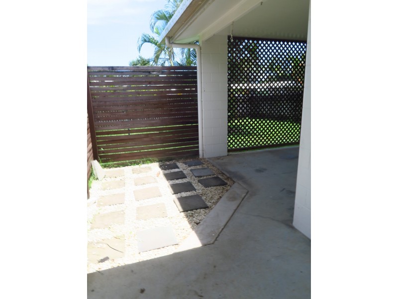 1 Matoska Close, Mount Sheridan QLD 4868