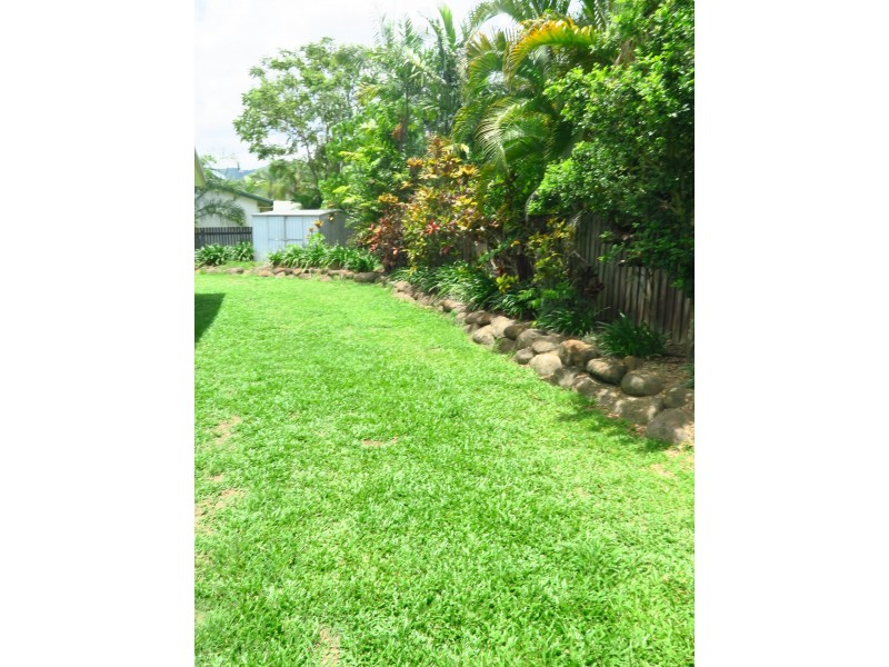 1 Matoska Close, Mount Sheridan QLD 4868