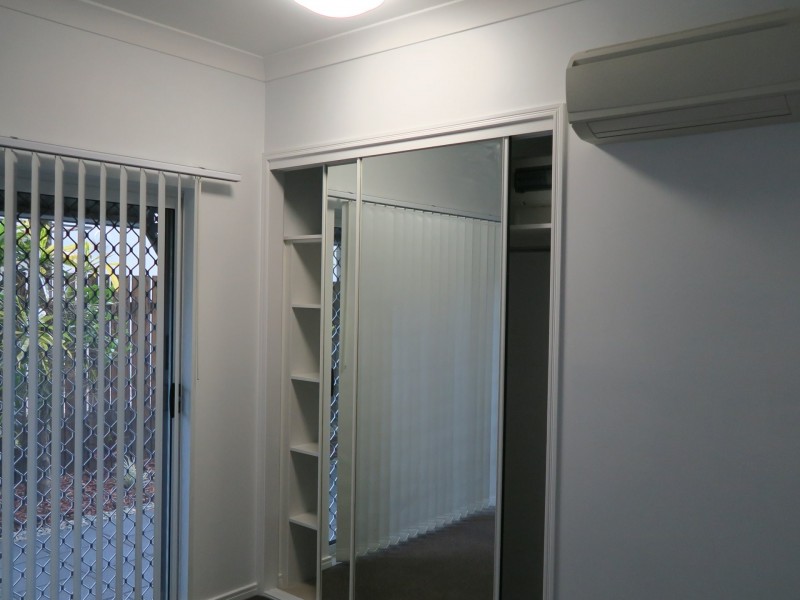 3/303 Lake Street, Cairns North QLD 4870