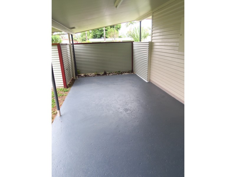 7 Smallwood Street, Mooroobool QLD 4870