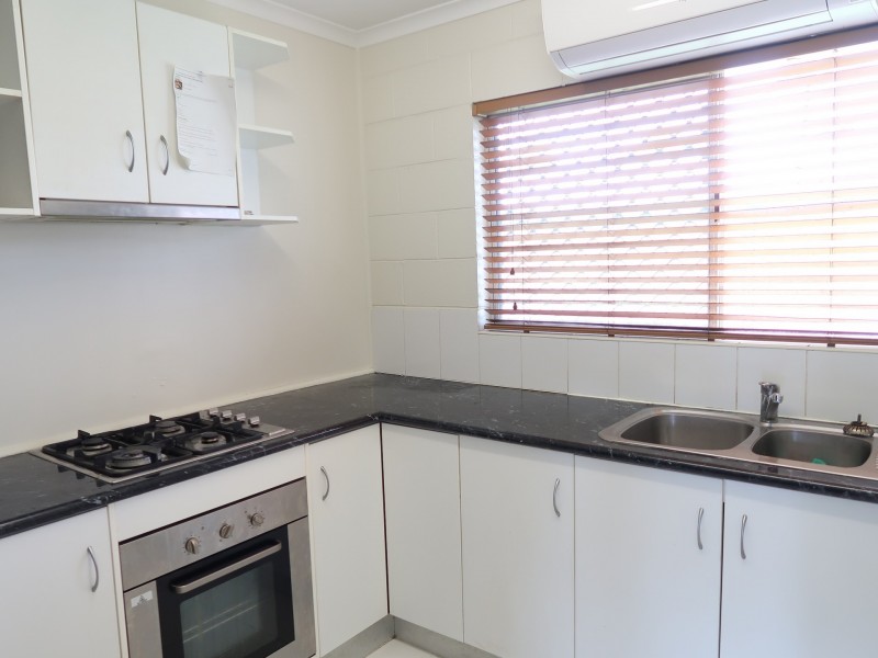 4A Leslie Street, Mooroobool QLD 4870