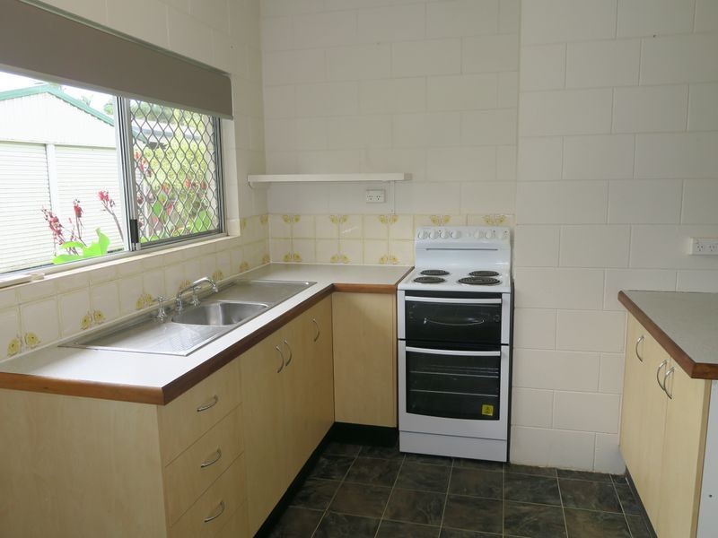 22 Brooks Street, Whitfield QLD 4870