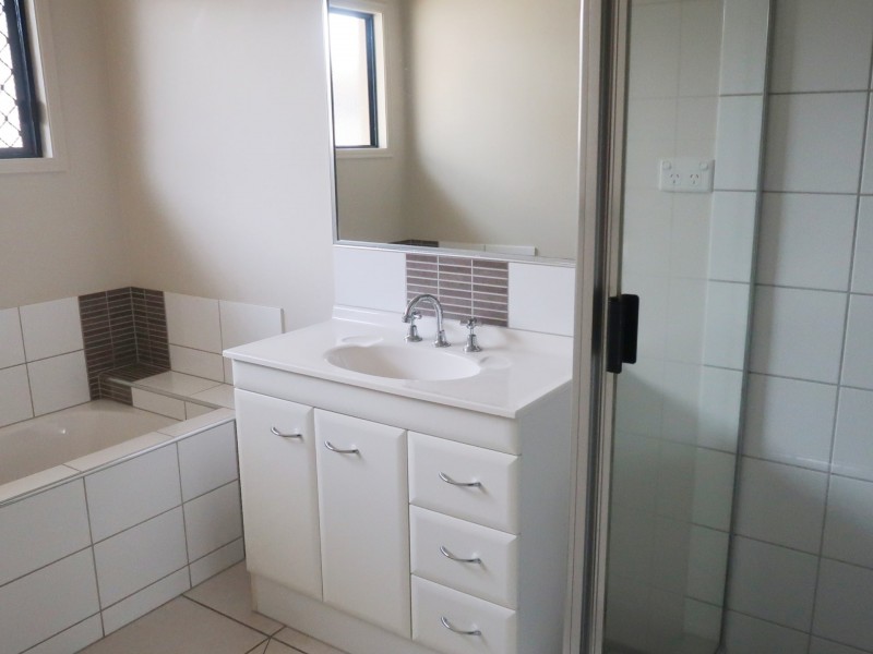 17 Monsoon Terrace, Mount Sheridan QLD 4868