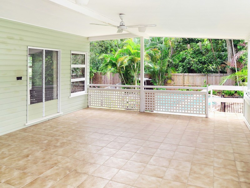 30 Nolan Street, Whitfield QLD 4870