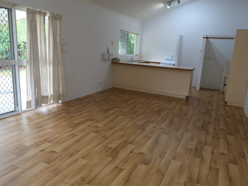 1/22 Ireland Crescent, Whitfield QLD 4870