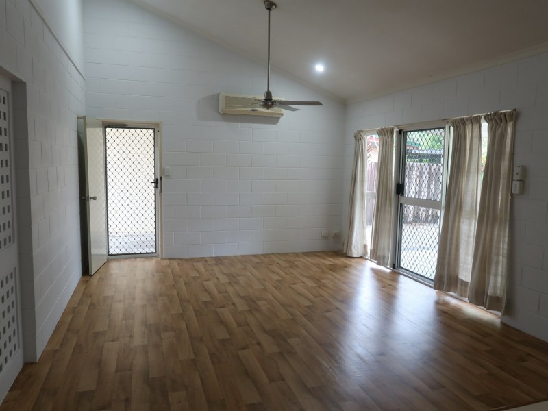 1/22 Ireland Crescent, Whitfield QLD 4870