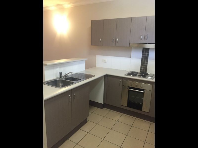 309/2-8 Centenary Close, Manoora QLD 4870