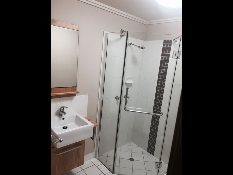 309/2-8 Centenary Close, Manoora QLD 4870