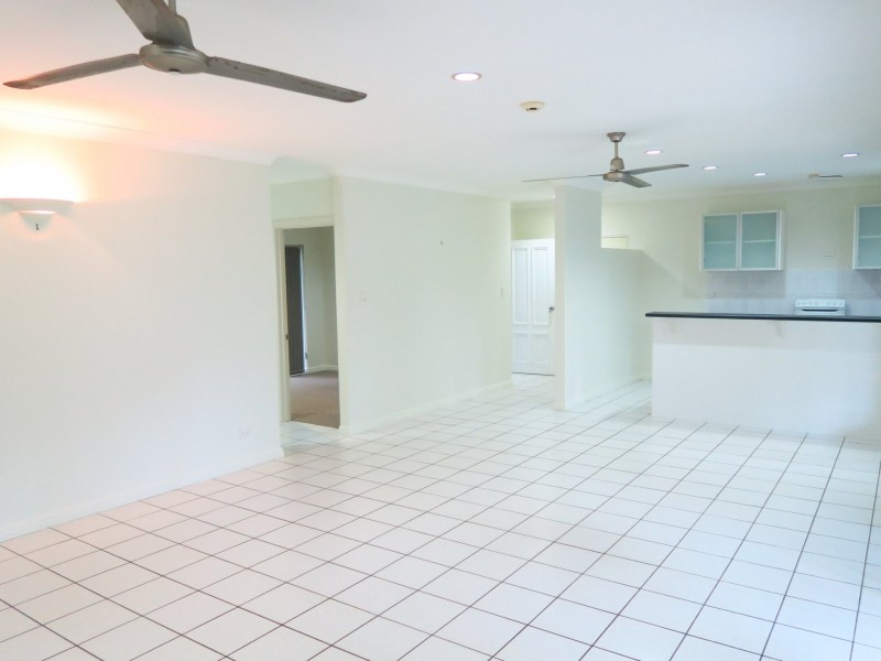 5 Molloy Close, Smithfield QLD 4878