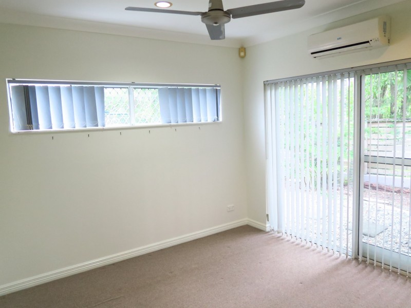 5 Molloy Close, Smithfield QLD 4878