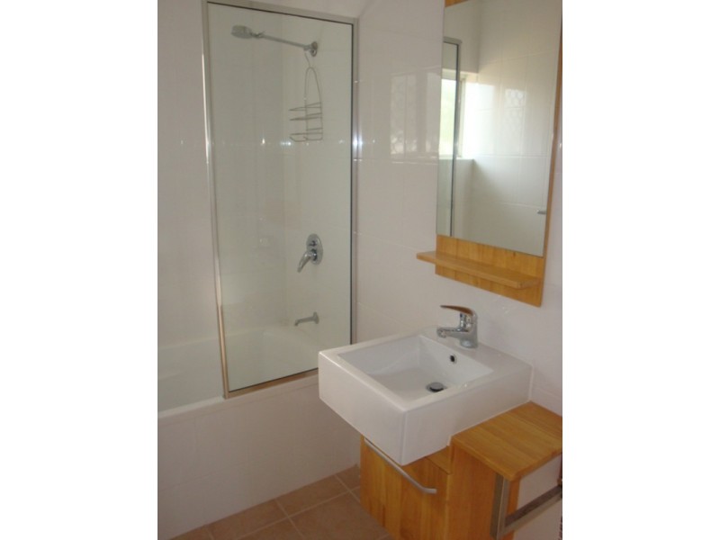 7/16 Robert Road, Bentley Park QLD 4869