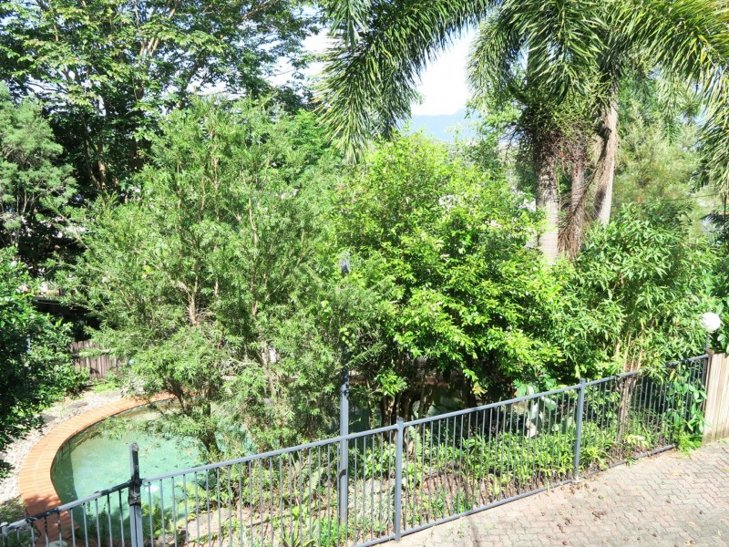 23 Trundle Terrace, Whitfield QLD 4870