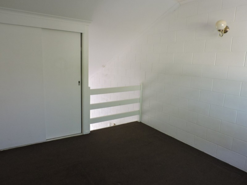 2/10 Maytown Close, Manoora QLD 4870