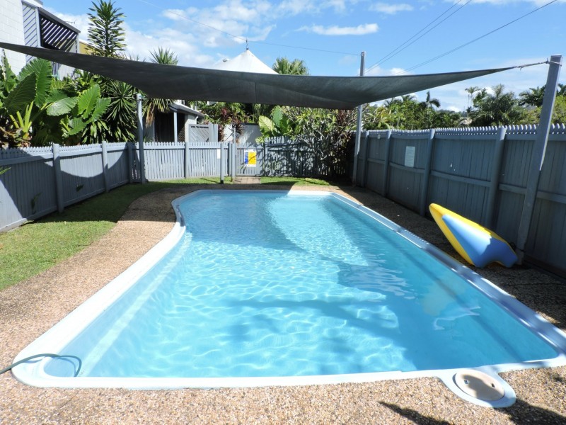 2/10 Maytown Close, Manoora QLD 4870