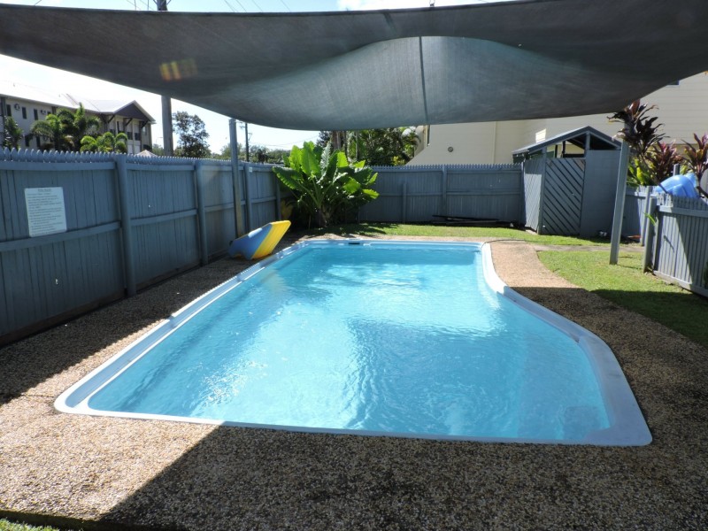 2/10 Maytown Close, Manoora QLD 4870