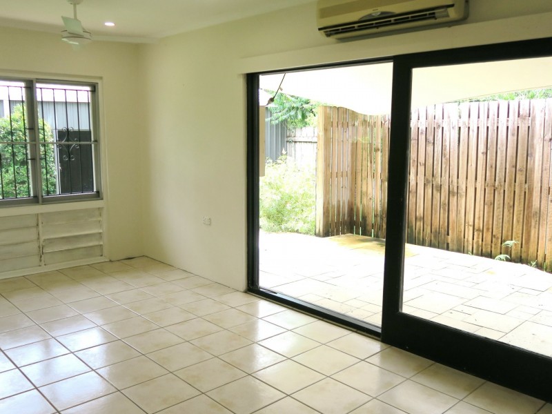 1 Byrnes Close, Whitfield QLD 4870